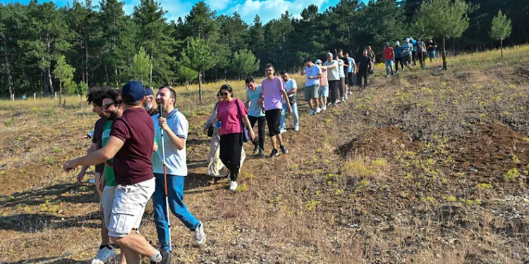Büyükşehir’in gençlik kampında engeller eğlenerek aşıldı