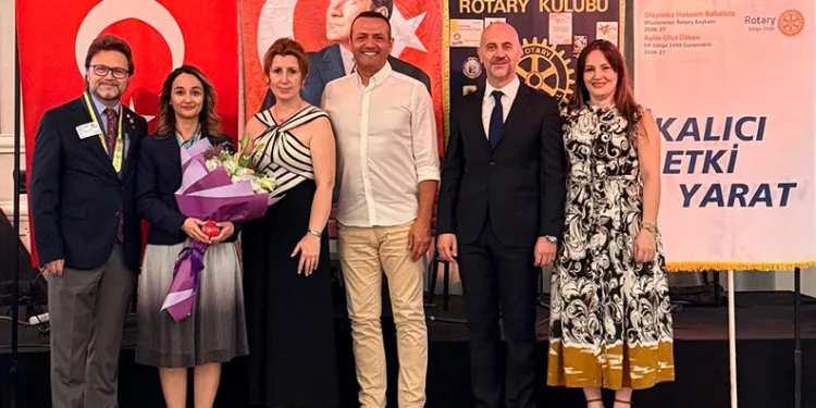 Yıldırım Bayezid Rotary’de devir teslim heyecanı