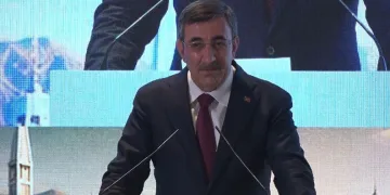 “Türkiye’nin Pakistan’daki doğrudan yatırımları 2 milyar doları aşmıştır”