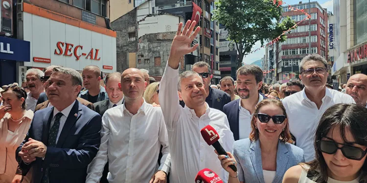 Özgür Özel’den seçim itirafı: Avcumuzun içindeki seçimi kaybettik