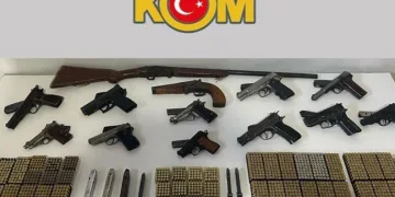 Silah tacirlerine ve düğün magandalarına operasyon