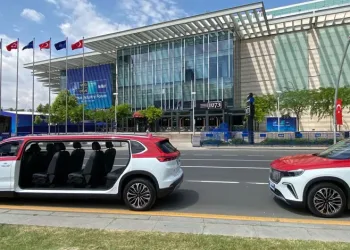 NATO Zirvesi’ne özel üretilen Togg limuzinler görev başında