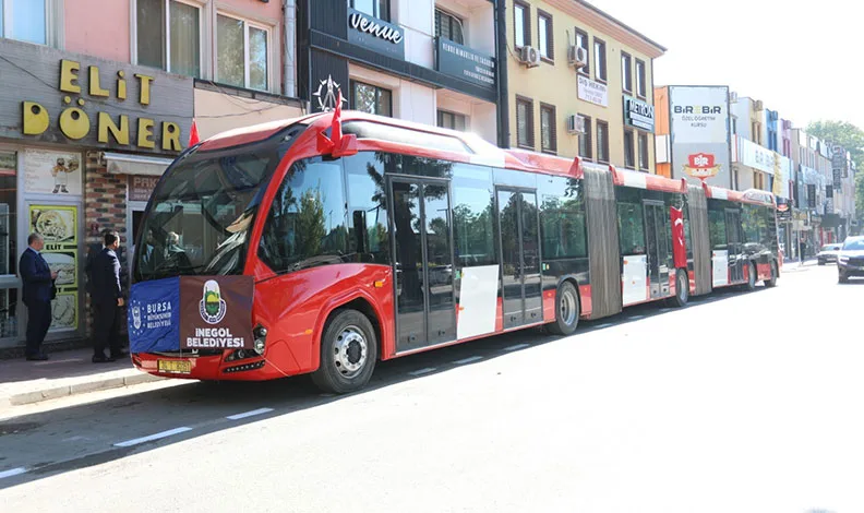 Bursa’nın metrobüsü ilk kez İnegöl’de görücüye çıktı