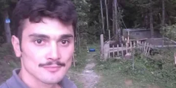 Serinlemek için denize giren işçinin cansız bedeni bulundu