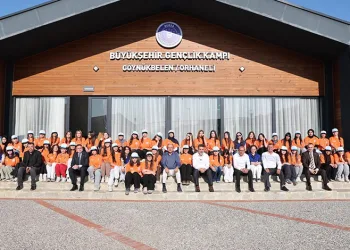 Bursa’da gençlik kampı başladı