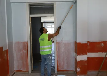 Eğitim yuvaları Büyükşehir’le yenileniyor