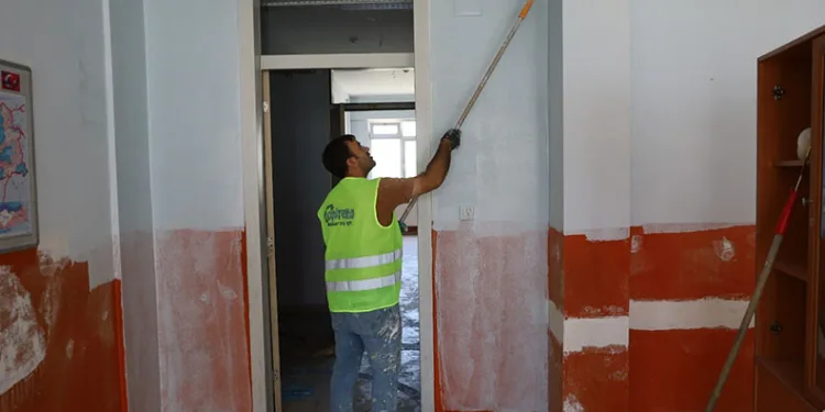 Eğitim yuvaları Büyükşehir’le yenileniyor