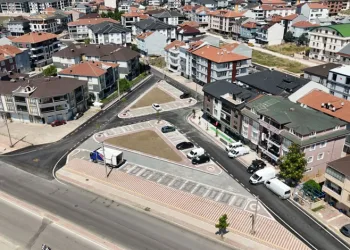 Yeni Mahallede 11 Sokakta Asfalt Ve Tretuvar Çalışması Tamamlandı