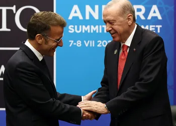 Cumhurbaşkanı Erdoğan, Macron ile görüştü