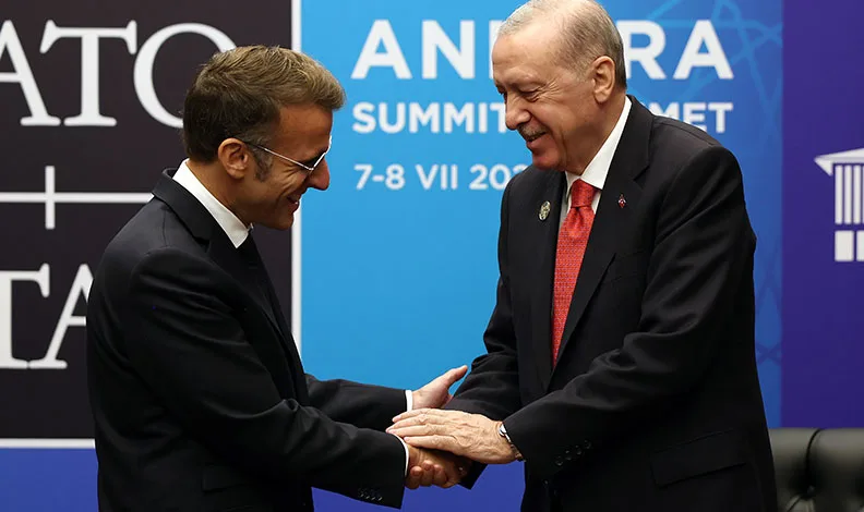 Cumhurbaşkanı Erdoğan, Macron ile görüştü