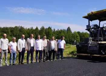 İznik-Gölcük bağlantı yoluna sıcak asfalt