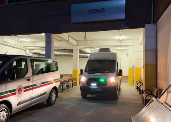Traktörden düşen kız çocuğu hayatını kaybetti
