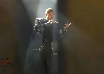 Ricky Martin 15 yıl aradan sonra İstanbul sahnesinde