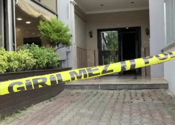 Bursa’da alacak-verecek tartışması sonrası eve ateş açıp kaçtılar