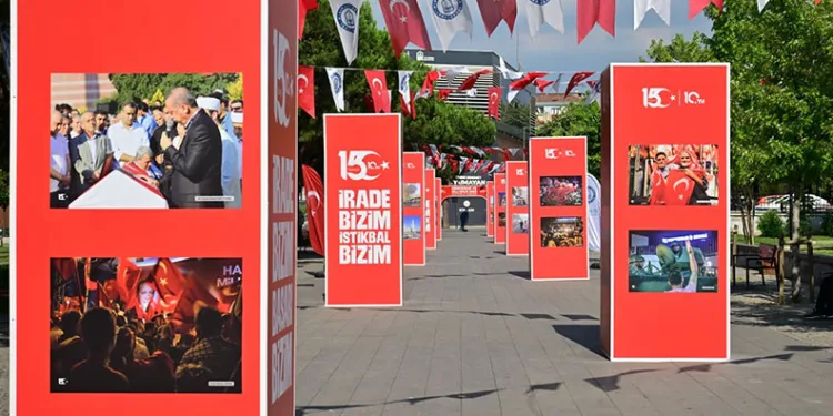 Yıldırım’da 15 temmuz ruhu fotoğraf sergisiyle yaşatılıyor