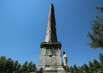 Sürgünden dönen Romalı’nın İznik’teki 2 bin yıllık anıt mezarı
