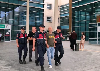 Ezel Akay ve kardeşi adliyeye sevk edildi