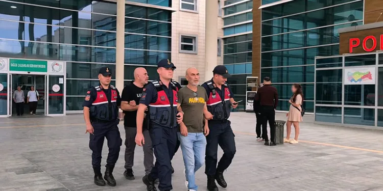Ezel Akay ve kardeşi adliyeye sevk edildi