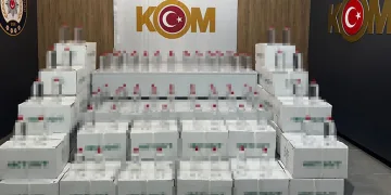 Samsun’da 900 litre kaçak etil alkol ele geçirildi