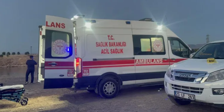 Elazığ’da babasıyla baraj gölüne giren genç boğuldu