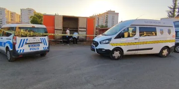 Yaşamını sürdürdüğü konteynerin yanında ölü halde bulundu