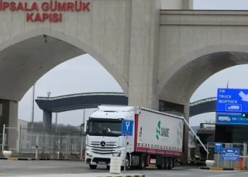 İpsala Gümrük Kapısı’nda rüşvet operasyonu: 20 gümrük memuru gözaltında