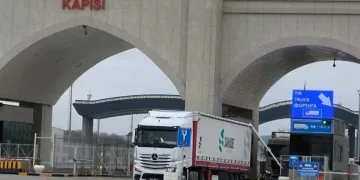İpsala Gümrük Kapısı’nda rüşvet operasyonu: 20 gümrük memuru gözaltında