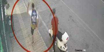 Kediye tekme atan cani şahıs kamerada