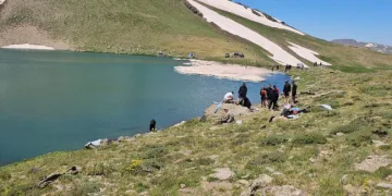 Sıcaktan bunalanlar Çalyan Gölü’ne akın ediyor
