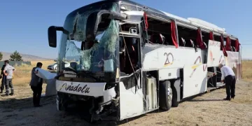 Kütahya’daki otobüs kazasında 25 yaralı taburcu edildi