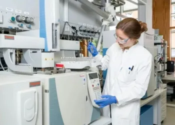 Geleceğin protein fabrikası: Güneş enerjisiyle CO2’den amino asit üretildi