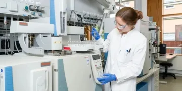 Geleceğin protein fabrikası: Güneş enerjisiyle CO2’den amino asit üretildi