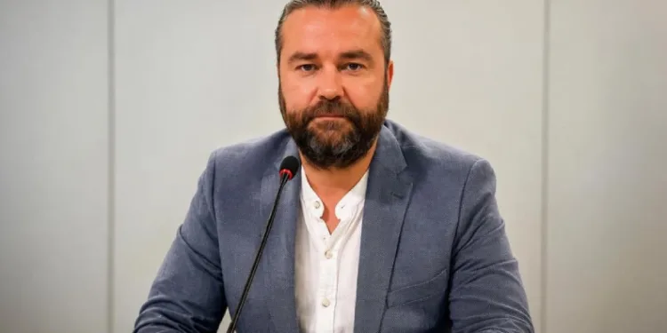 Gazeteciler mesleklerinin geleceği için yasa istiyor