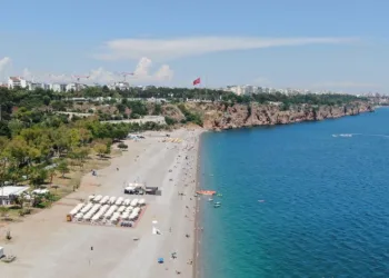 Antalya’da “Dumansız Plaj” uygulaması için yeni genelge