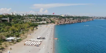 Antalya’da “Dumansız Plaj” uygulaması için yeni genelge
