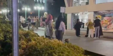 Eskişehir’de iki kadın grup arasında cadde ortasında kavga