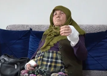 Yaşlı kadına bıçaklı gaspa 15 yıl hapis istemi