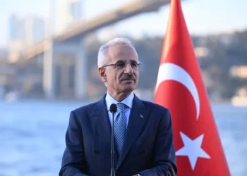 Uraloğlu:: KKTC ile Türkiye arasındaki deniz trafiği artık yerli ve milli sistemle takip edilecek