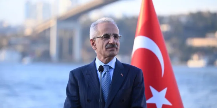 Uraloğlu:: KKTC ile Türkiye arasındaki deniz trafiği artık yerli ve milli sistemle takip edilecek