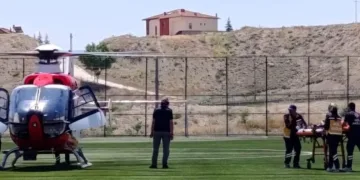 Darende’de evde düşen 98 yaşındaki kadın hava ambulansıyla Malatya’ya sevk edildi