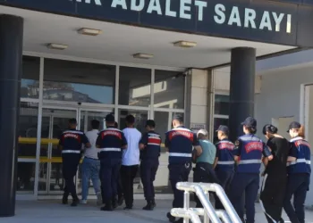 Serik’teki sosyal medya dolandırıcılığı operasyonunda 4 şüpheliden 3’ü tutuklandı