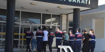 Serik’teki sosyal medya dolandırıcılığı operasyonunda 4 şüpheliden 3’ü tutuklandı