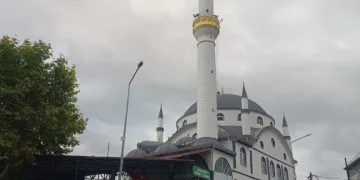 Amasya’da şiddetli fırtına ve dolu hasara yol açtı