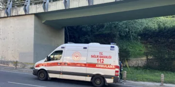 Şişli’de yol kenarındaki yeşil alanda erkek cesedi bulundu