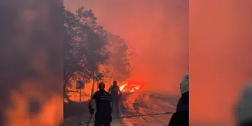 İtfaiye ekipleri alevlerle burun buruna geldi
