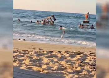 ankurtaran kulesini söküp kendilerine atlama platformu yaptılar