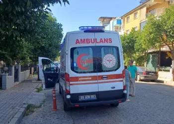 Motosiklet ile otomobil çarpıştı: 1 yaralı