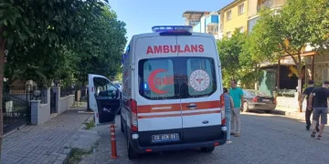 Motosiklet ile otomobil çarpıştı: 1 yaralı