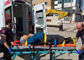 Otomobilin çarptığı yaya yaralandı