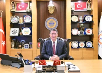 AESOB Başkanı Dere: “Turizm otele sıkışırsa, bereket esnafa ulaşmaz”
